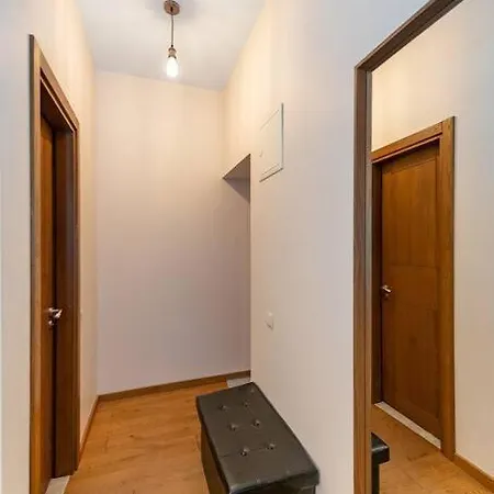 Family 2 Bd Old Town By Hostlovers